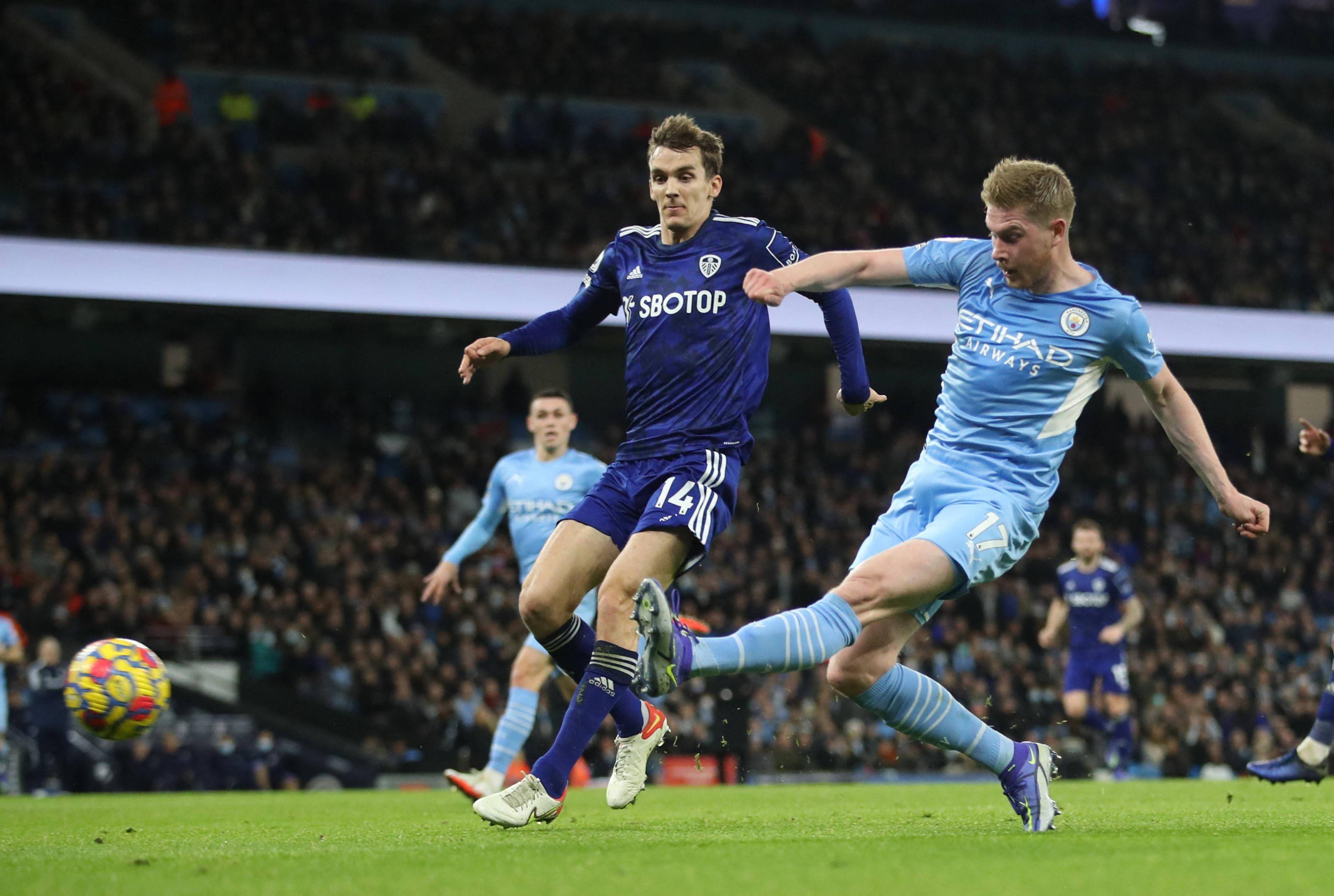 正用自己的 正用自己的